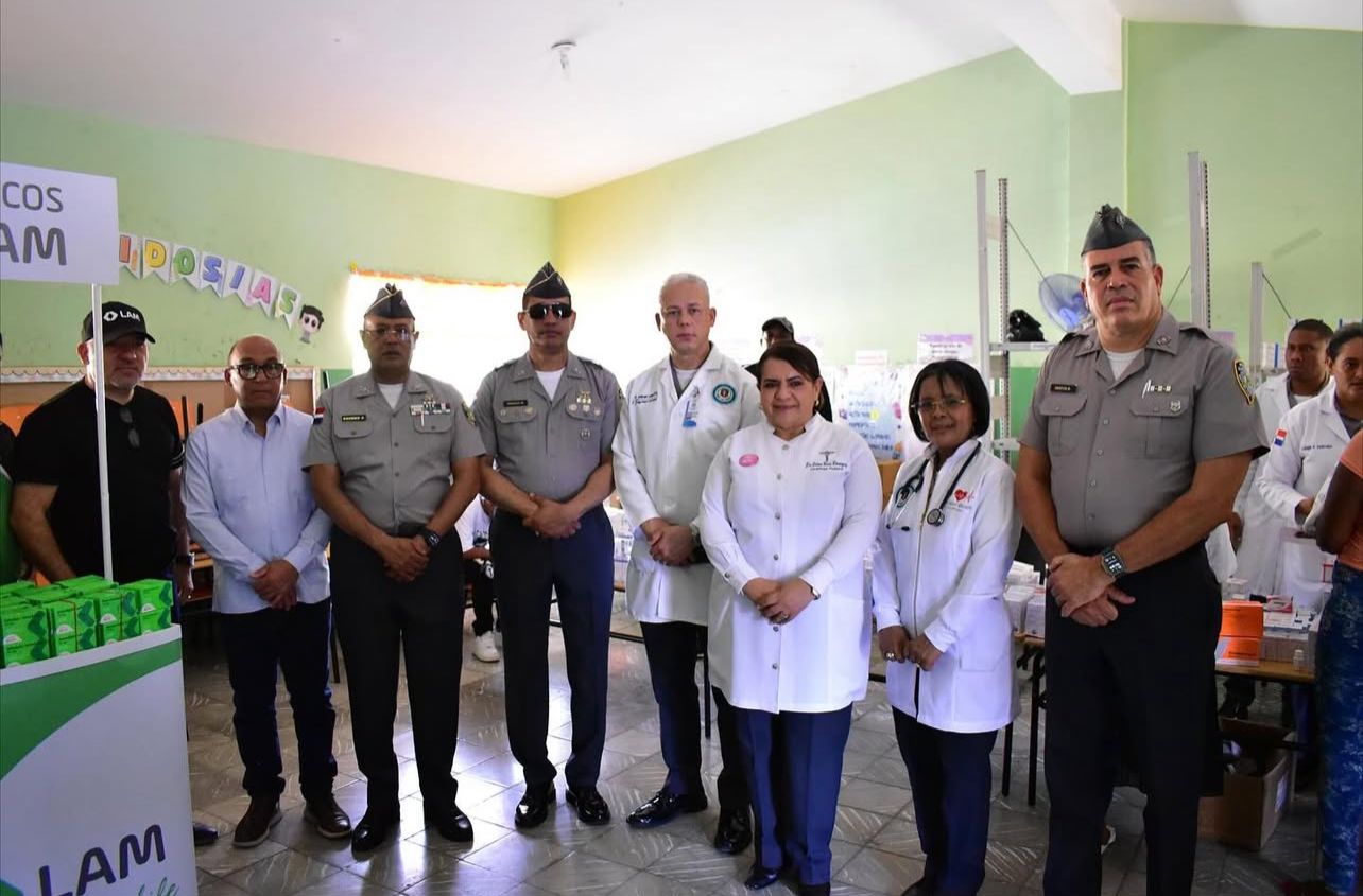 HOSGEDOPOL realiza Operativo Médico en la provincia Barahona.