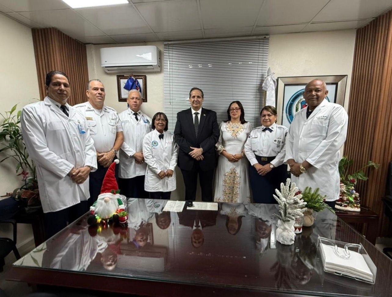 Ministro de Salud Pública, Víctor Atallah, realiza una visita oficial al Hospital General Docente de la Policía Nacional.